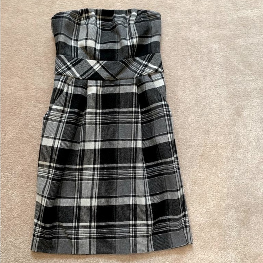Dynamite plaid strapless dress